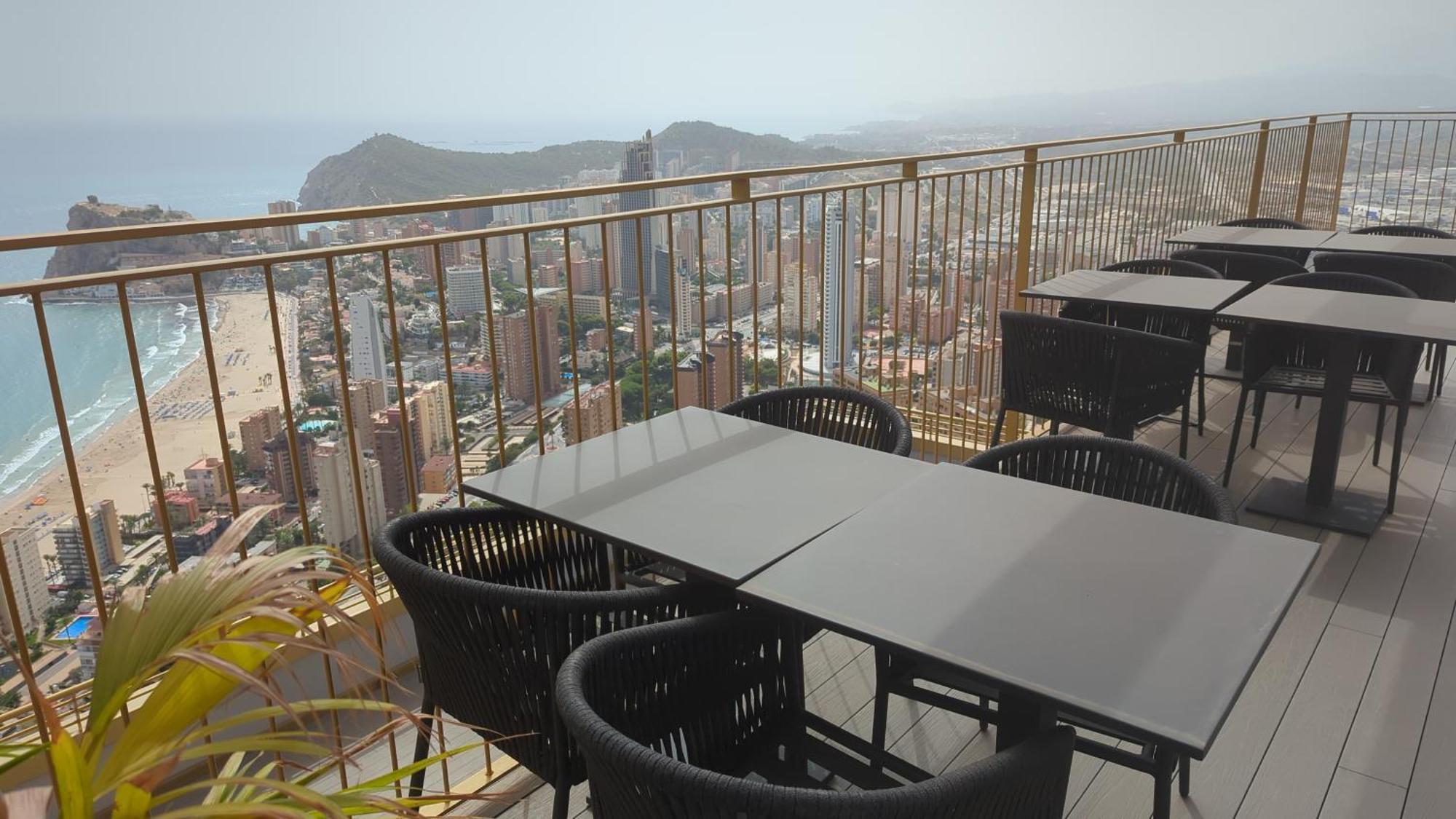 Intempo Luxury Sky View & Spa Resort بينايدورم المظهر الخارجي الصورة